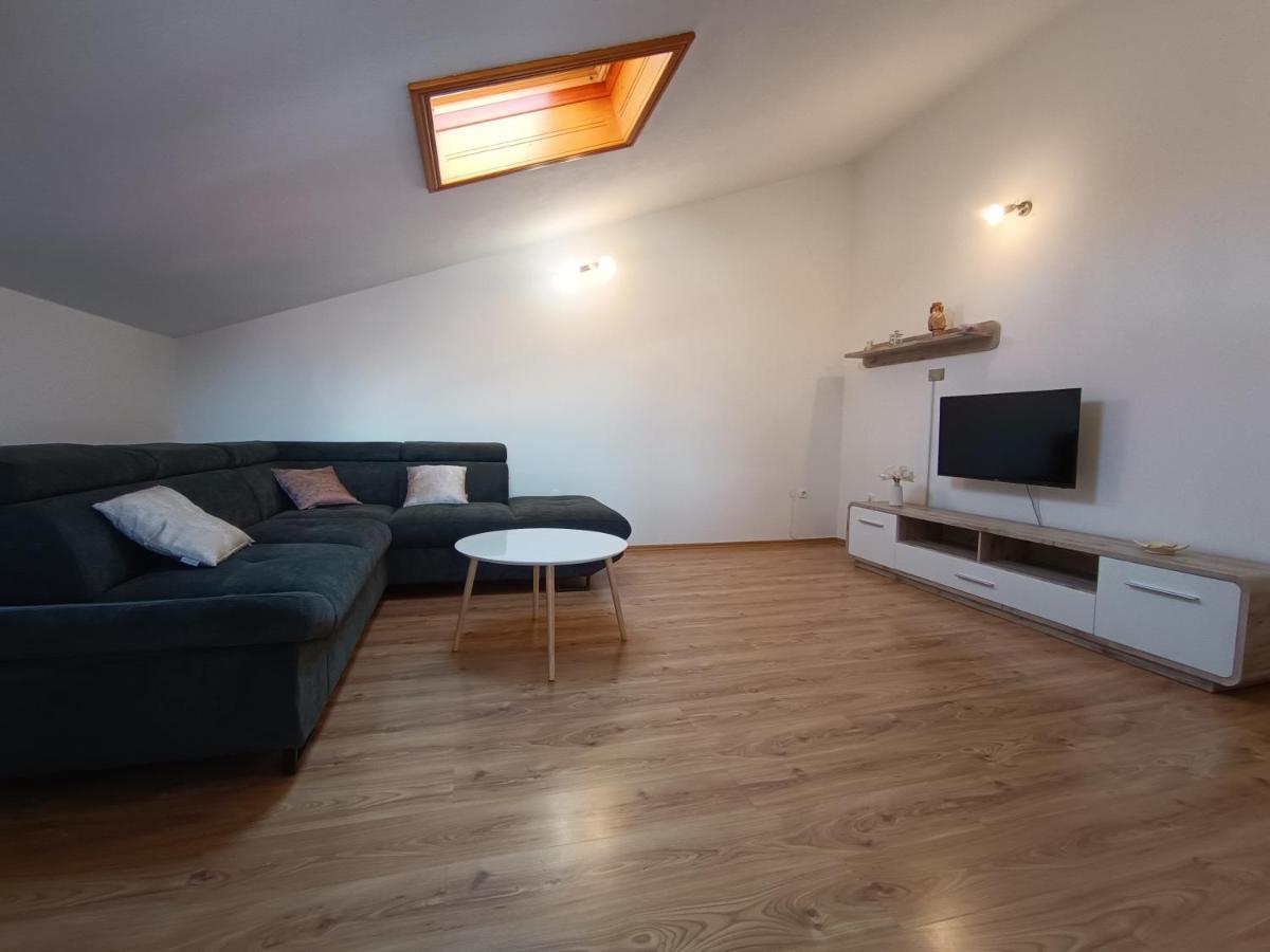 Apartman Sintic Krk Town Eksteriør bilde