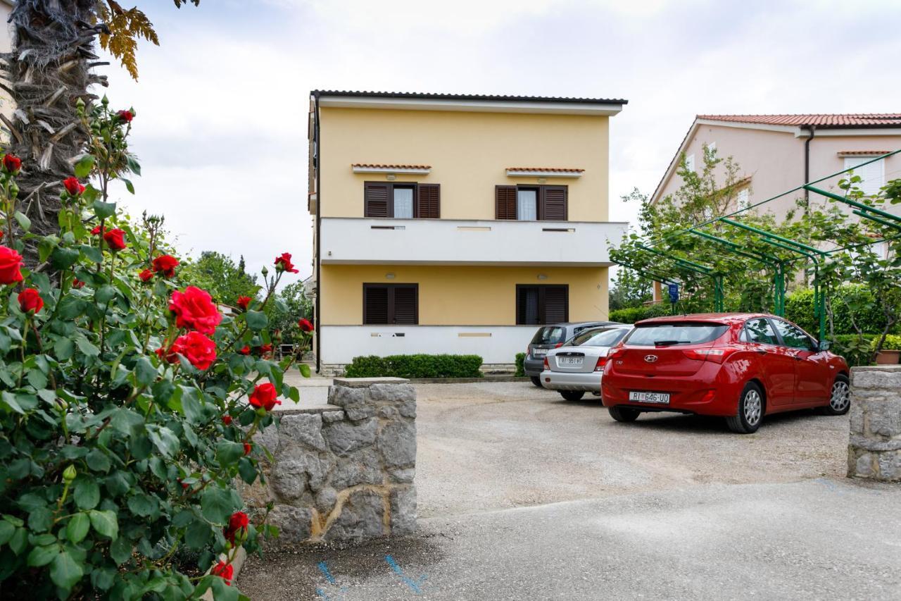 Apartman Sintic Krk Town Eksteriør bilde